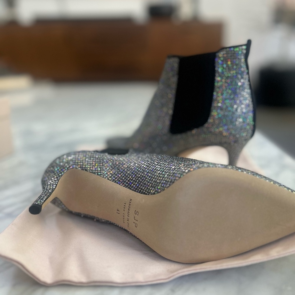 SJP - Sarah Jessica Parker Silver  Glitter Booties NWT Size 41 - Picture 6 of 6